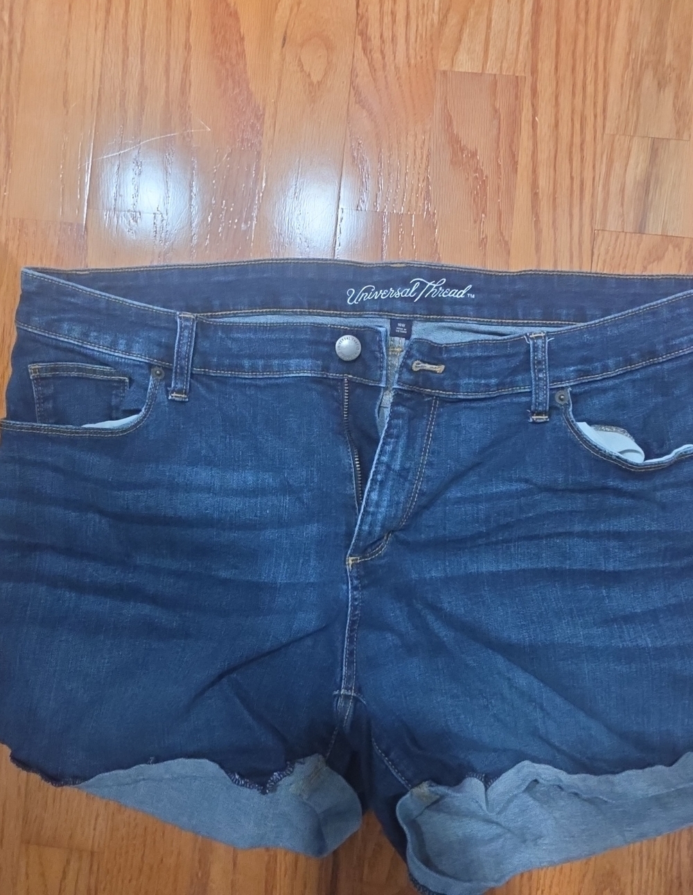 Universal Thread Women's Dark Blue Rolled-Hem Denim Shorts